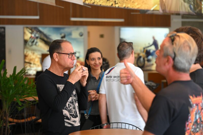 Lançamento da BMW R 1300 GS na concessionária Carolina Florence, Campinas, operação BlueTie