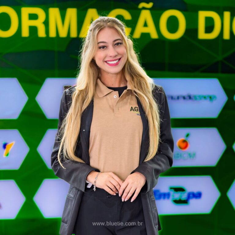 Recepcionista da BlueTie em um evento