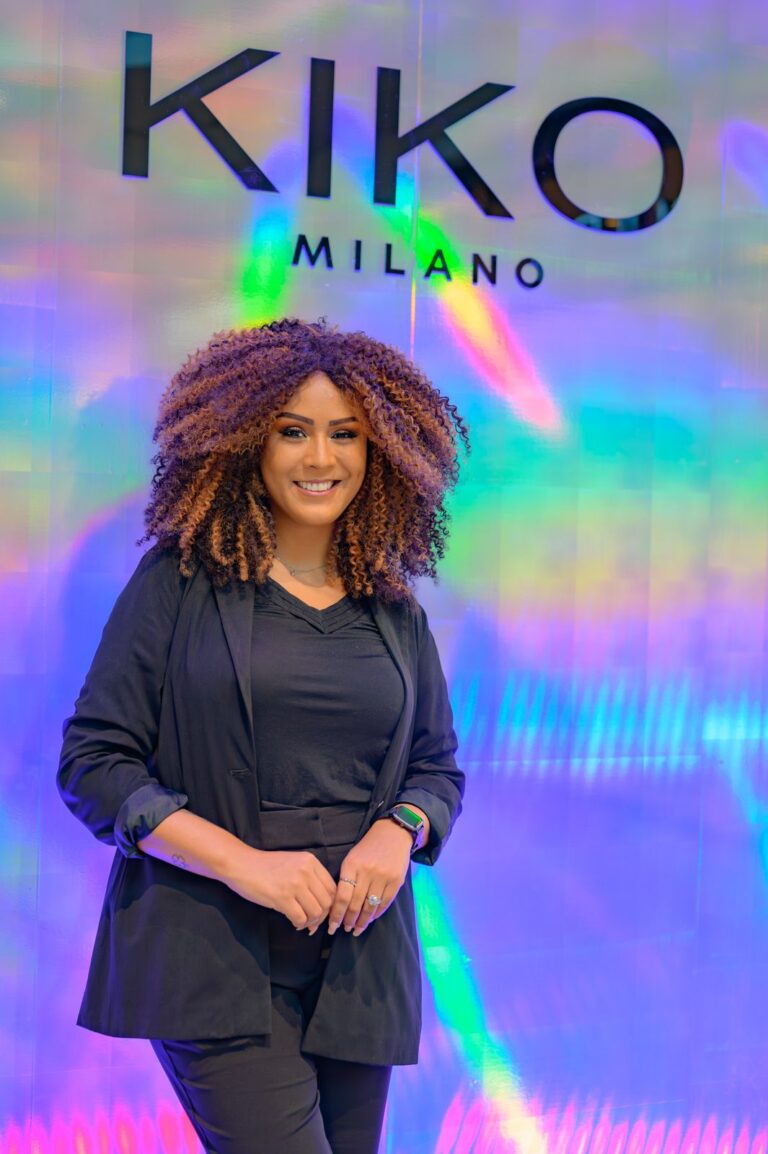 Recepcionista da BlueTie em um evento